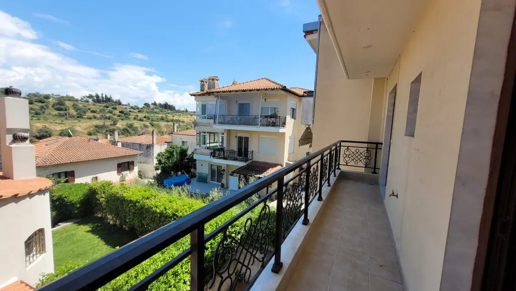 Flat Of 110 M² In The Suburbs Of Thessaloniki