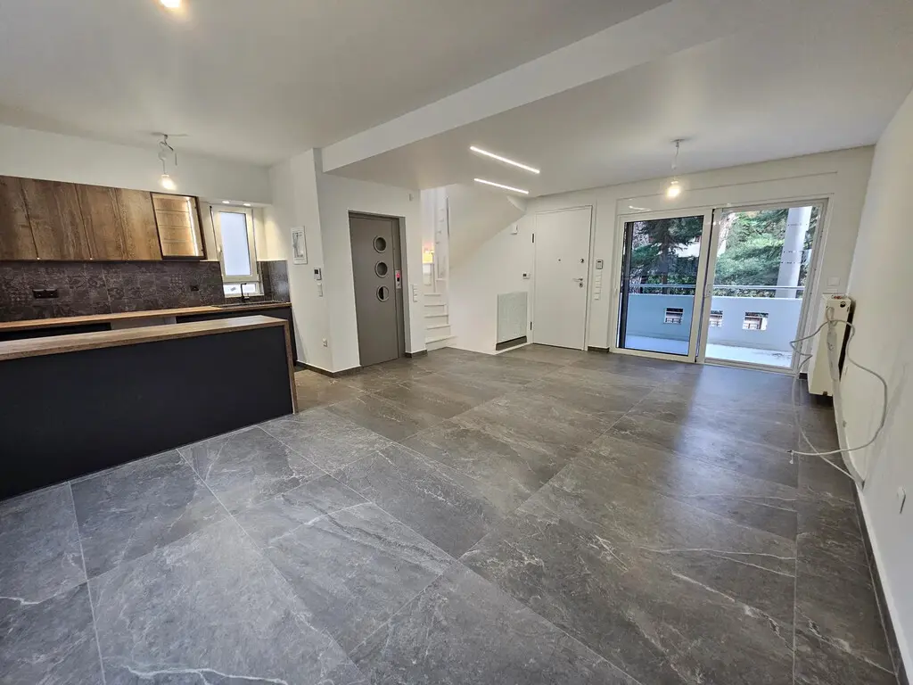 For Sale Detached House 215 M² In Athens