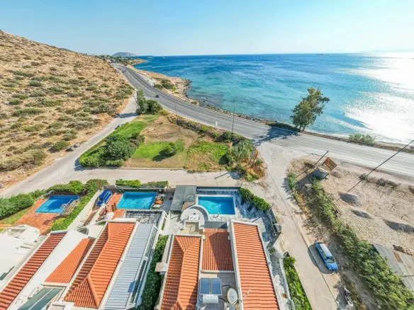 For Sale Villa 384 M² In Attica