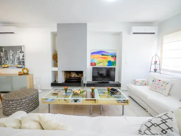 Villa Of 384 M² In Attica