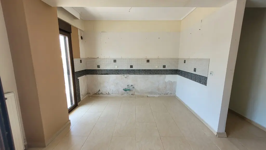 Flat Of 110 M² In The Suburbs Of Thessaloniki