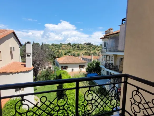 Flat Of 110 M² In The Suburbs Of Thessaloniki