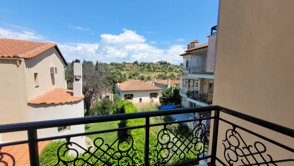 Flat Of 110 M² In The Suburbs Of Thessaloniki