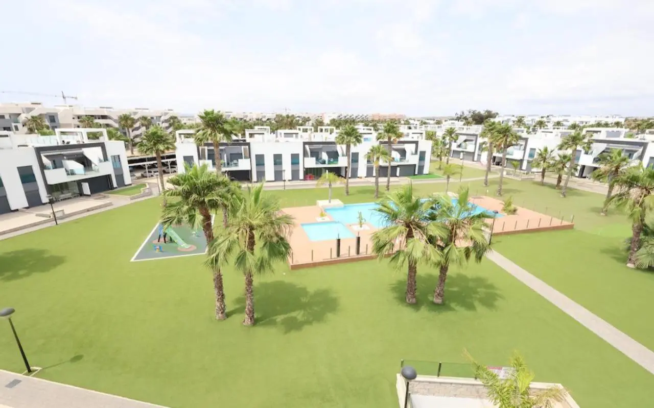 Apartment Of 77 M² In Guardamar Del Segura