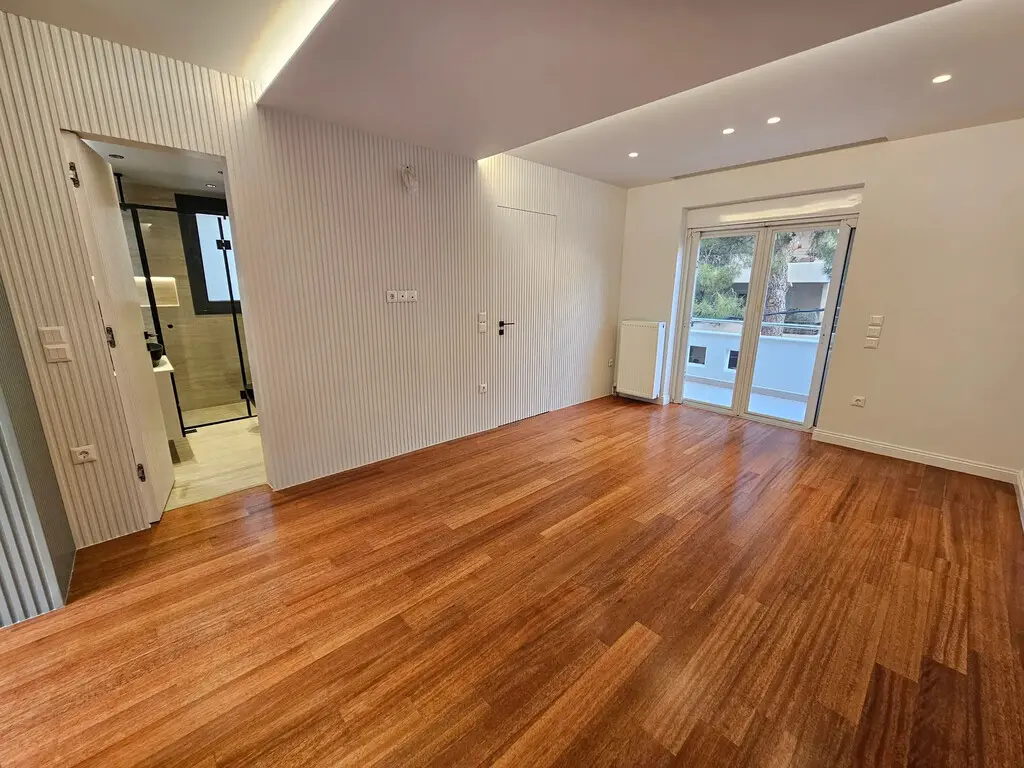 For Sale Detached House 215 M² In Athens