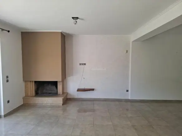 Detached House Of 253 M² In Athens