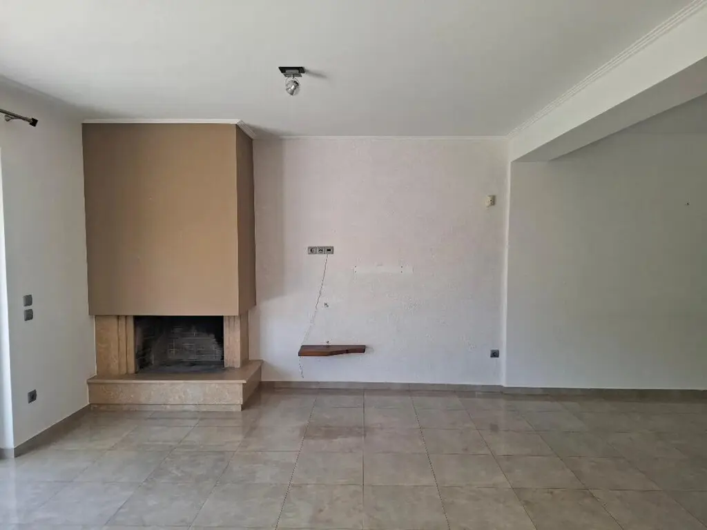 For Sale Detached House 253 M² In Athens