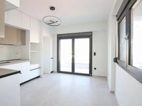 Duplex Of 131 M² In Thessaloniki
