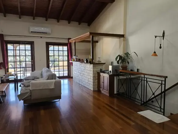 Detached House Of 201 M² In Attica