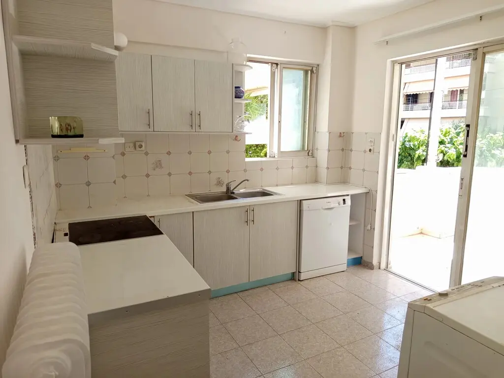 Flat Of 113 M² In Athens