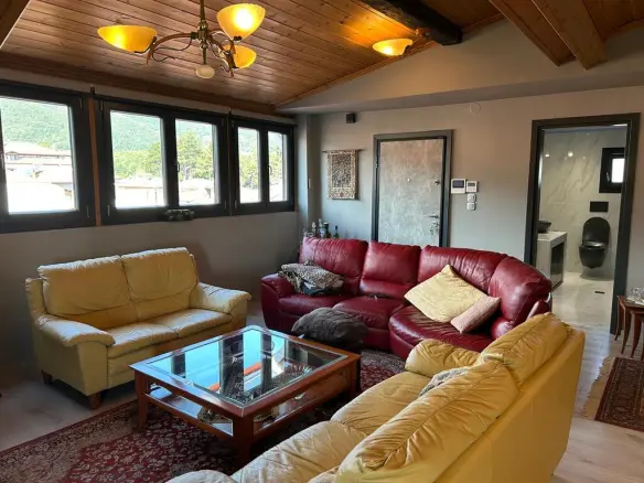 Flat Of 105 M² In Olympic Coast