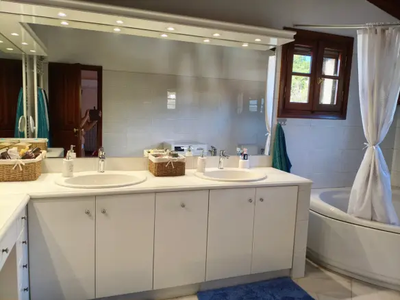 Detached House Of 201 M² In Attica