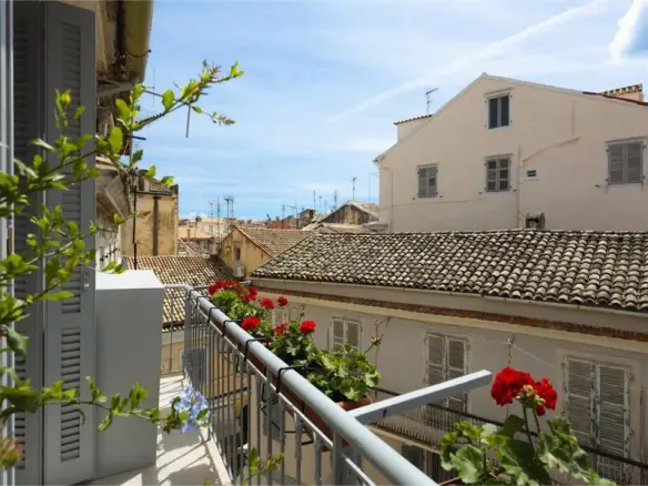 Flat Of 133 M² In Corfu