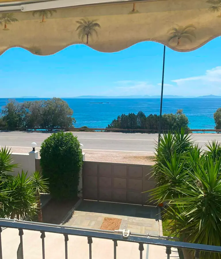 Detached House Of 325 M² In Attica