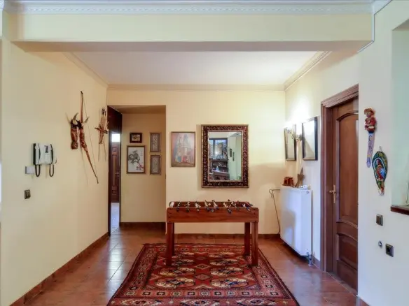 Villa Of 580 M² In The Suburbs Of Thessaloniki