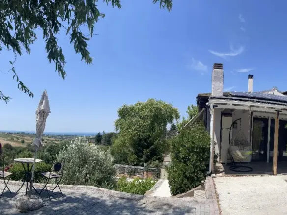 Detached House Of 660 M² In The Suburbs Of Thessaloniki