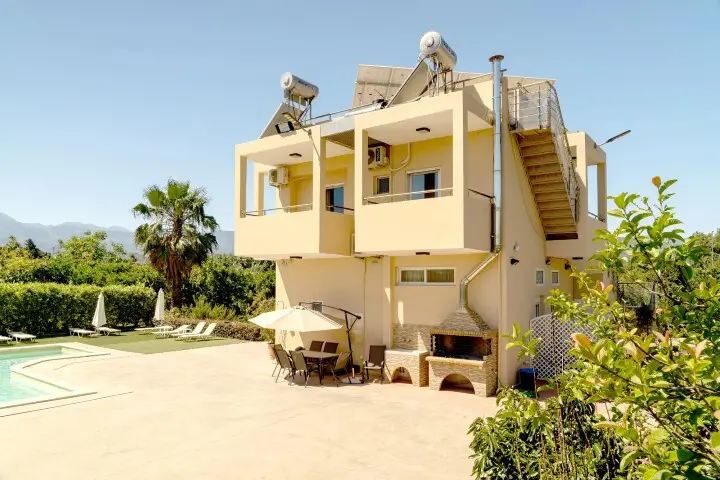 Villa Of 125 M² In Crete
