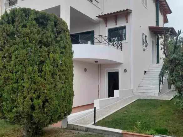 3-bedroom Maisonette In Markopoulo Oropou, Greece (220 M²)
