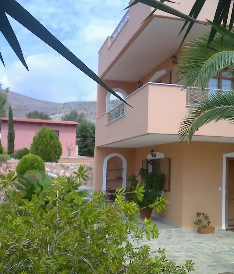 Detached House Of 165 M² In Attica