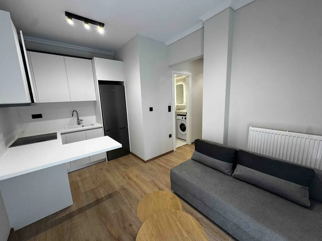 Flat Of 38 M² With Balcony In Thessaloniki