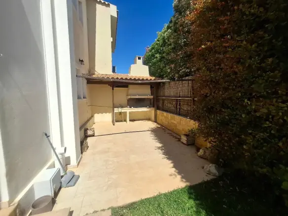 Detached House Of 253 M² In Athens