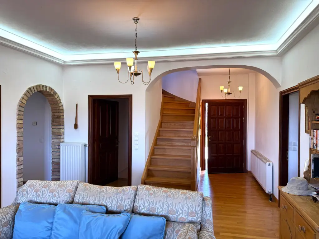 Villa Of 342 M² In Corfu
