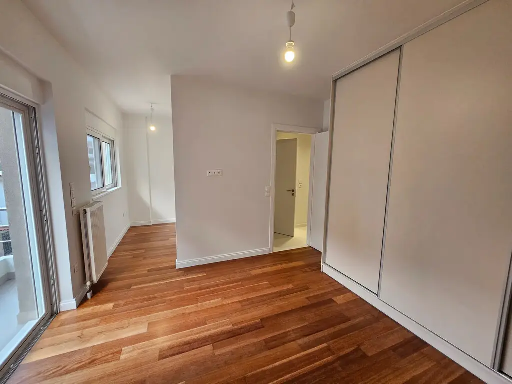 For Sale Detached House 215 M² In Athens