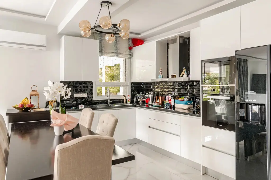 For Sale Flat 85 M² In Athens