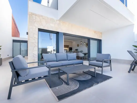Villa Of 210 M² In San Pedro Del Pinatar, Spain