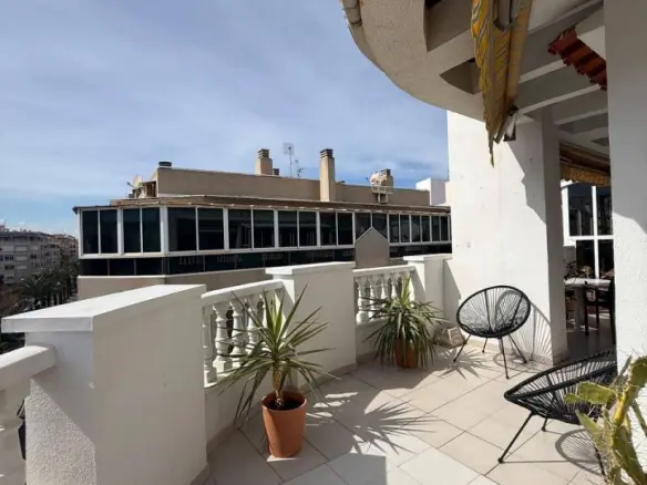 Penthouse Of 114 M² With Sea View In Torrevieja