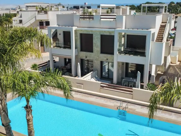 Apartment Of 71 M² In Torrevieja, Spain