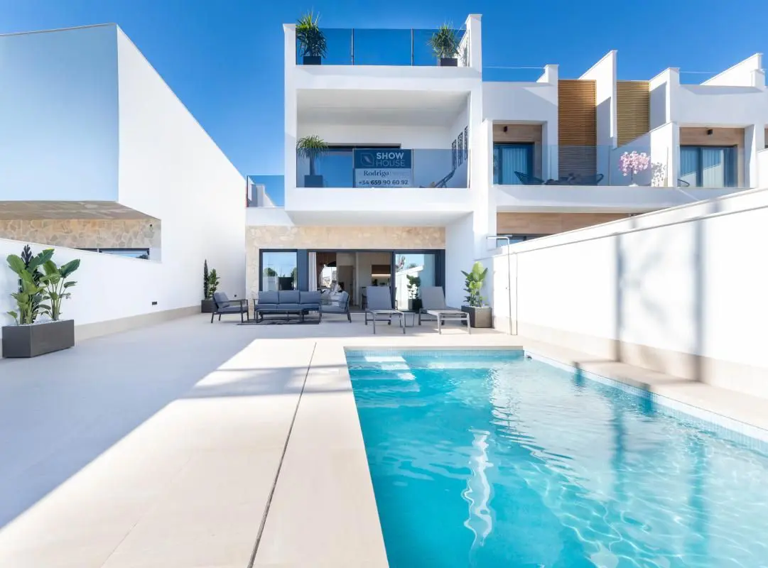 Villa 210 M² In San Pedro Del Pinatar, Spain – Mediter Real Estate