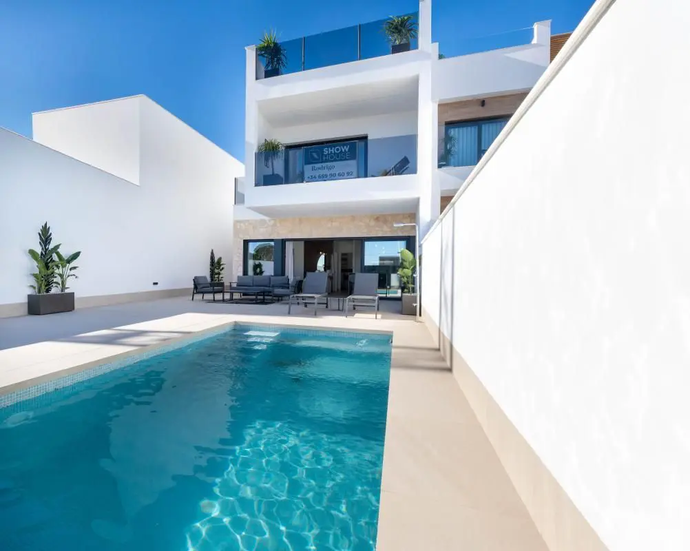 Villa 210 M² In San Pedro Del Pinatar, Spain – Mediter Real Estate