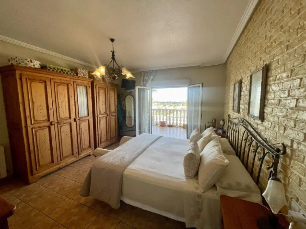 Villa Of 300 M² With Sea Views In Rojales, Spain