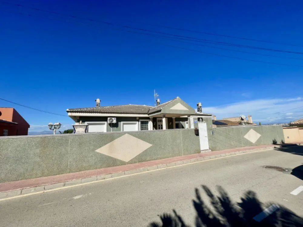 Villa Of 300 M² With Sea Views In Rojales, Spain