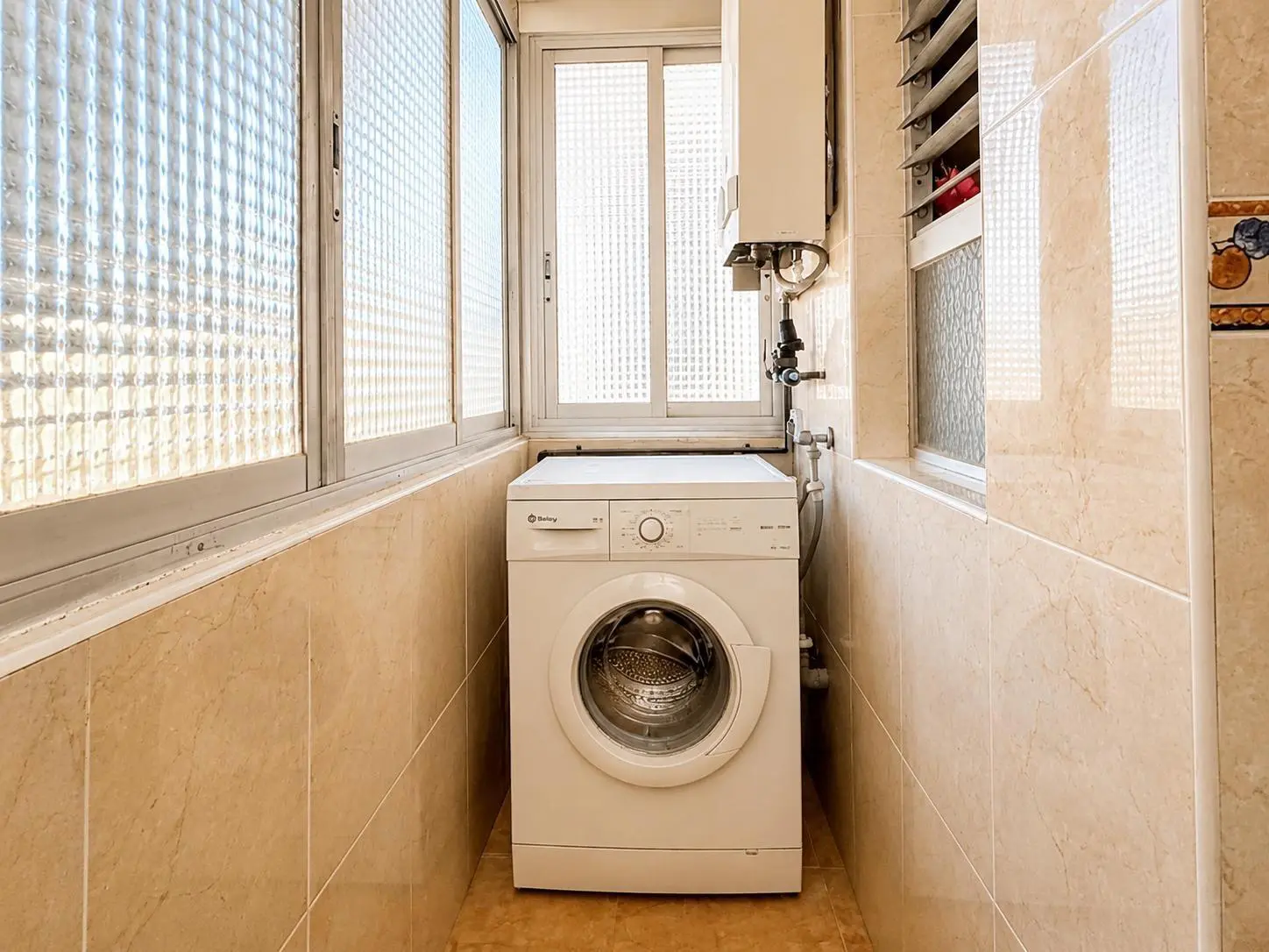 Apartment Of 69 M² In Alicante, Spain