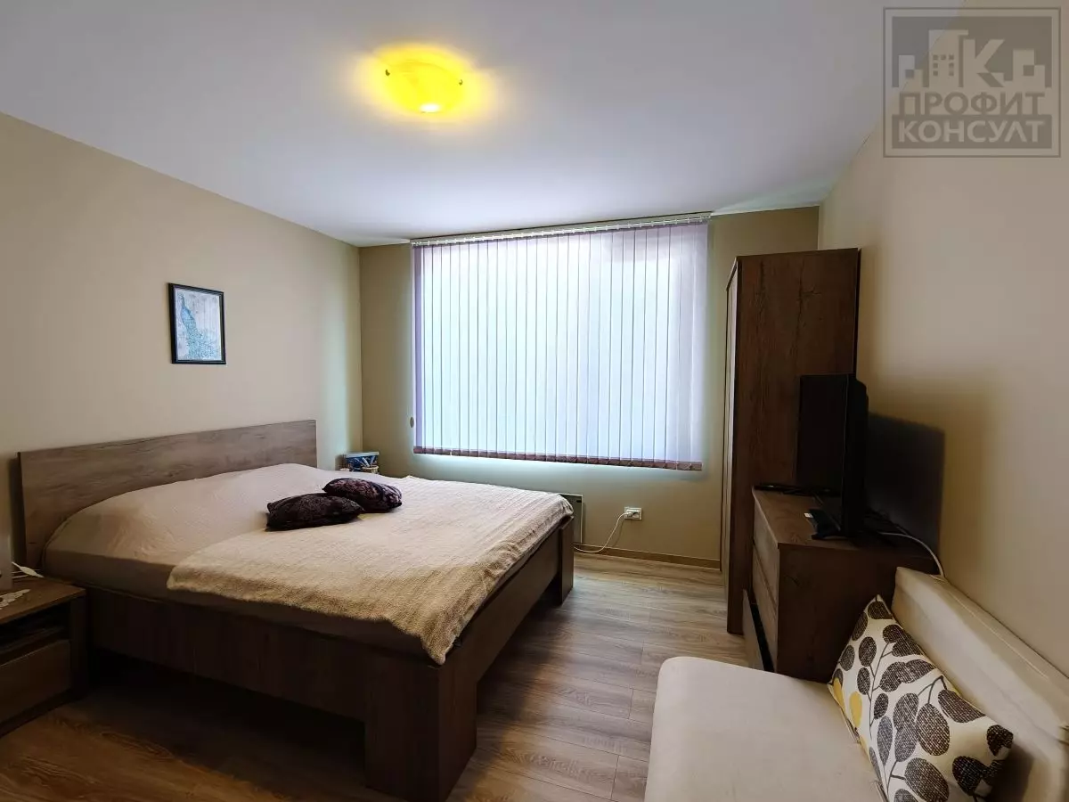 Three-storey House Of 350 M² With Yard In The Village Of Malki Chiflik