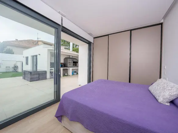 3-bedroom Villa In Castalla, Spain (258 M²)