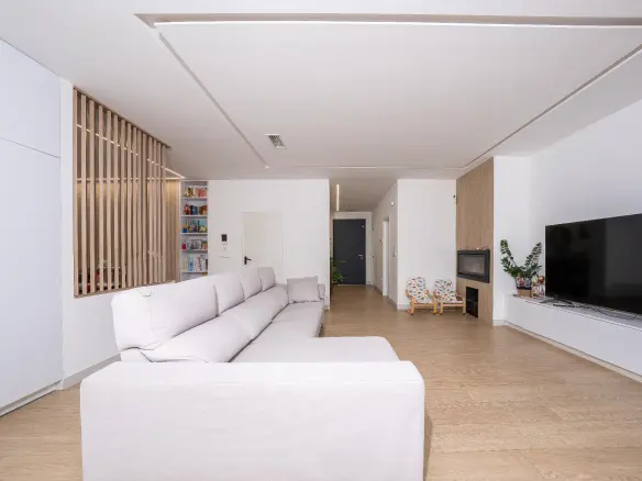 3-bedroom Villa In Castalla, Spain (258 M²)