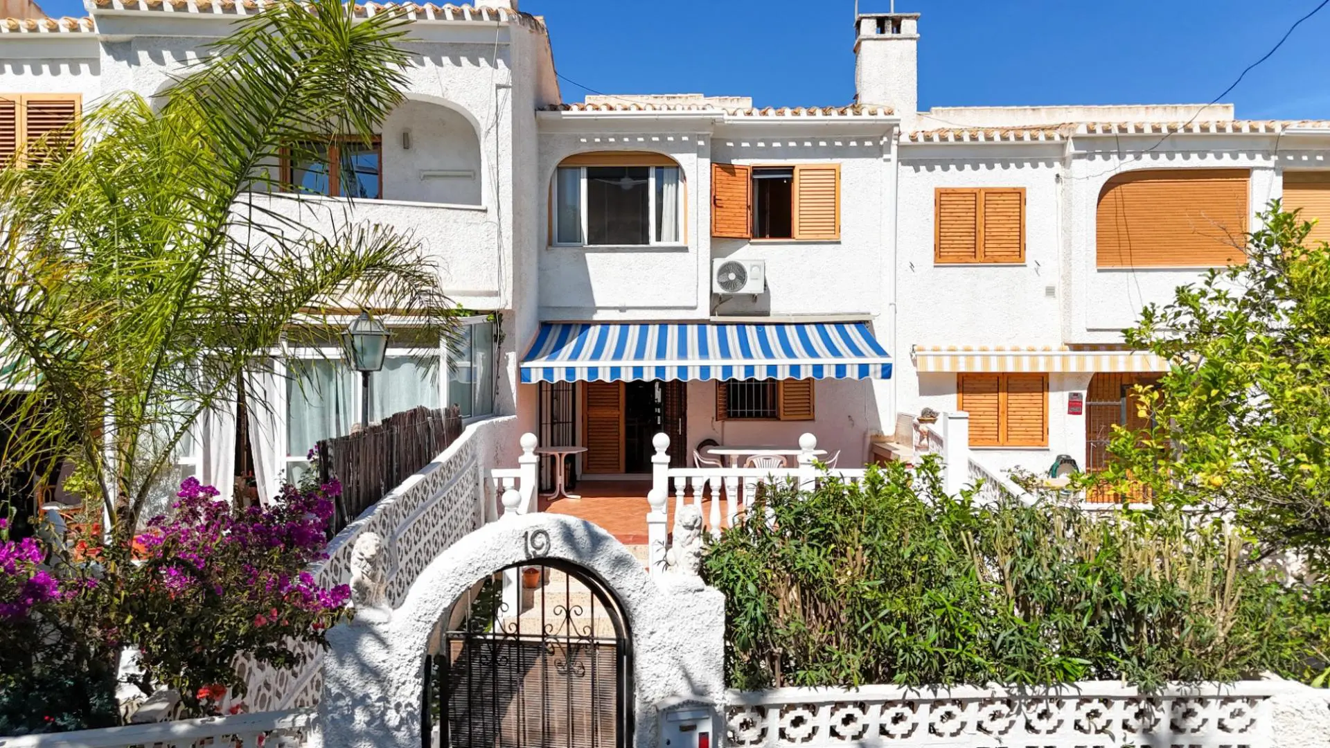 House Of 81 M² In Orihuela Costa, Spain