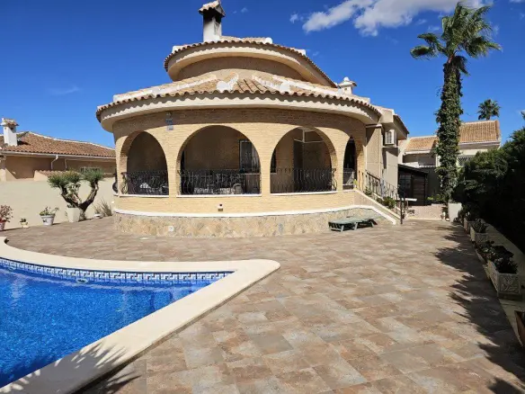 Villa Of 119 M² In Benijofar, Spain