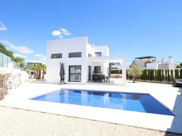 Villa Of 162 M² In Rojales, Spain