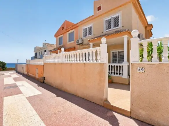 House Of 104 M² In Torrevieja, Spain