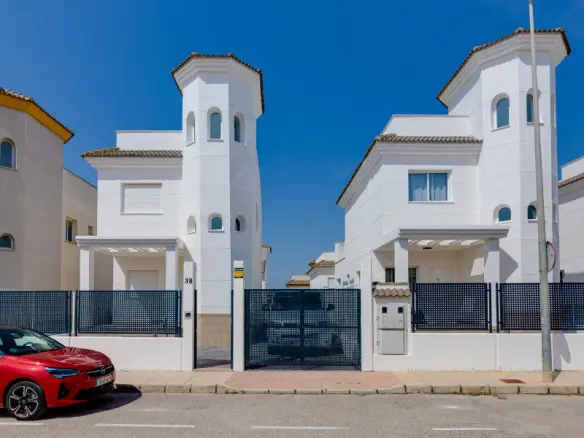 Terraced House Of 109 M² In San Fulgencio, Spain