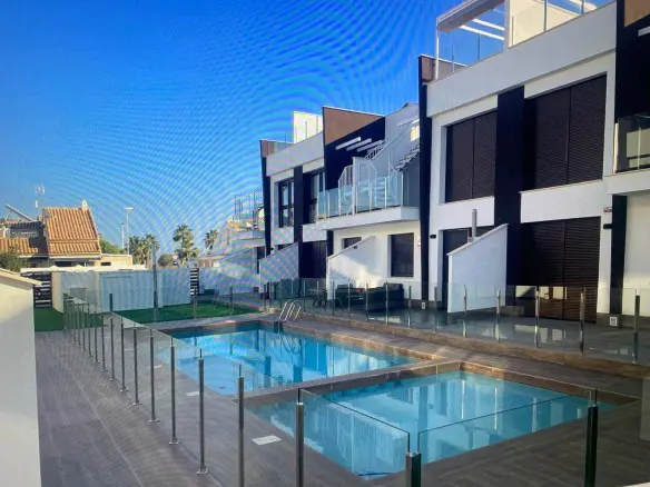 Apartment Of 85 M² In San Pedro Del Pinatar, Spain