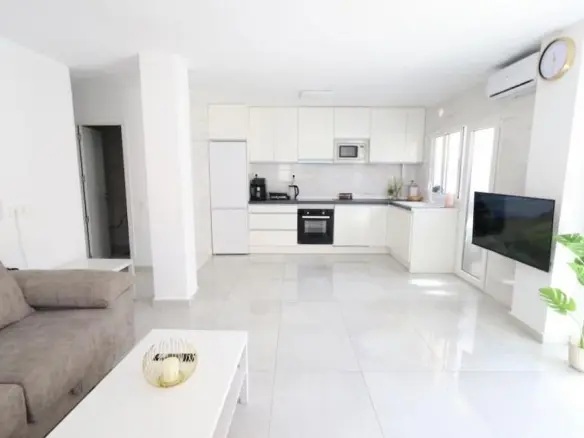 Apartment Of 108 M² In Torrevieja, Spain