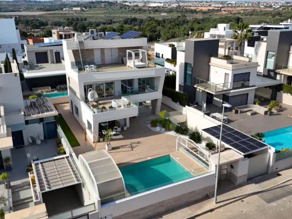 Villa Of 349 M² With Mediterranean Style In Orihuela Costa