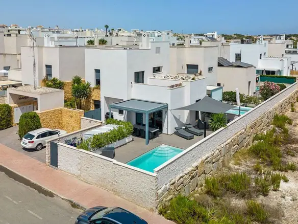 Villa Of 123 M² In Rojales, Spain