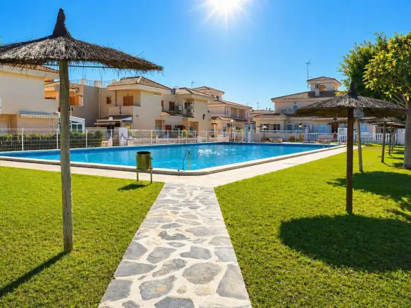 Apartment Of 65 M² In Orihuela Costa, Spain