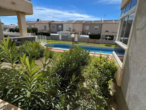 Apartment Of 75 M² In Torrevieja, Spain